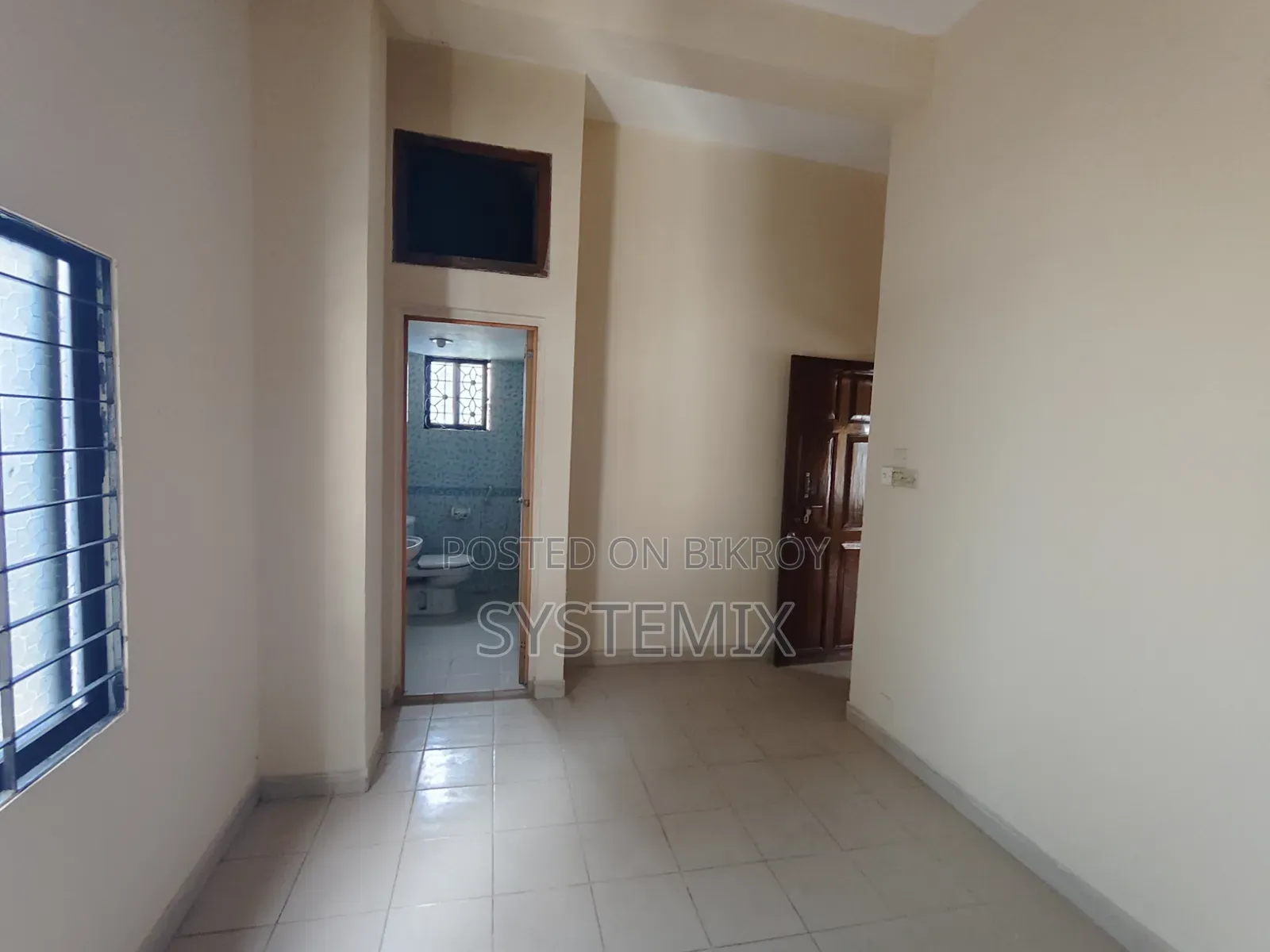 Luxurious Commercial/Corporate Building Rent Advertisement