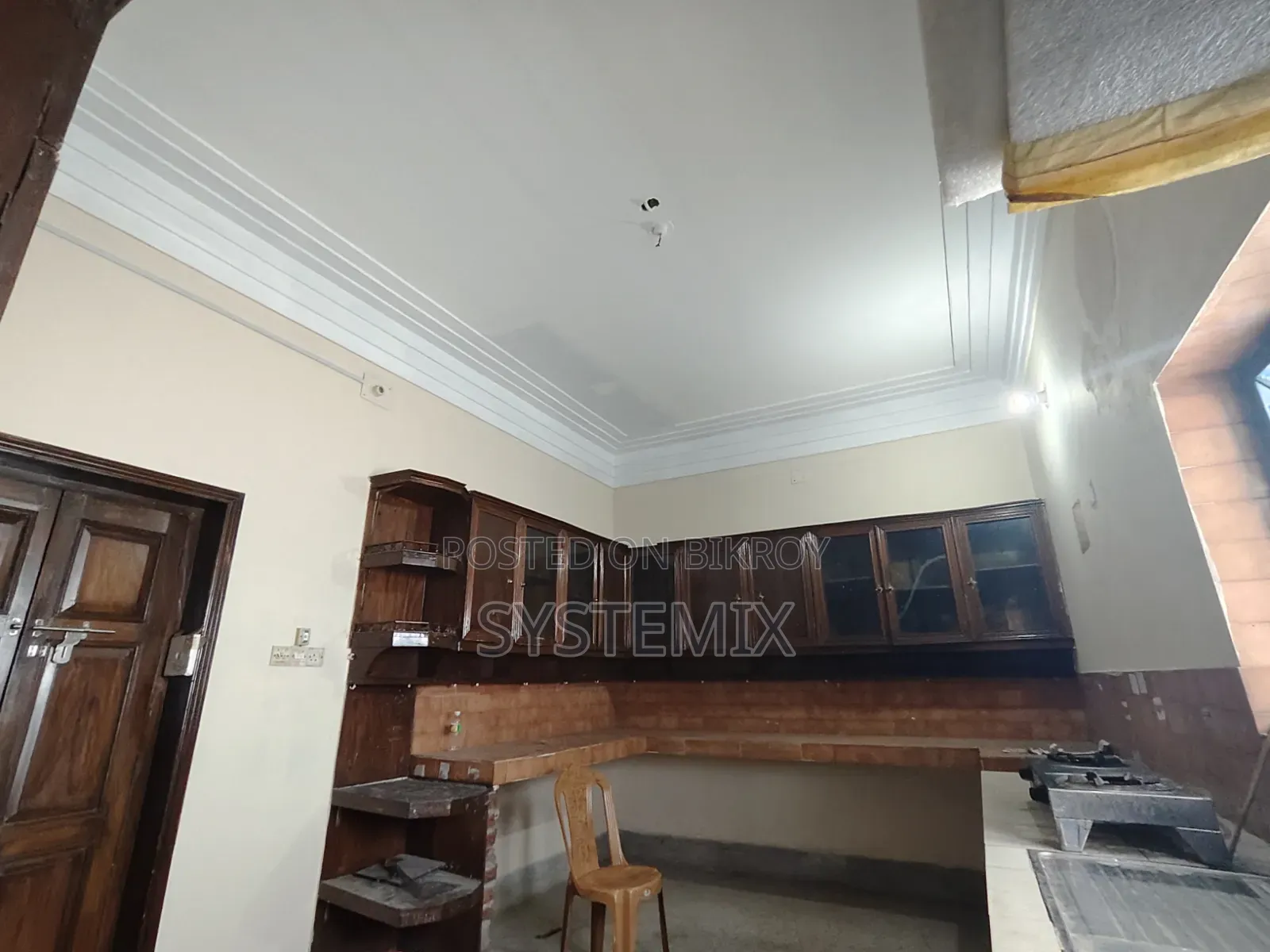 Luxurious Commercial/Corporate Building Rent Advertisement