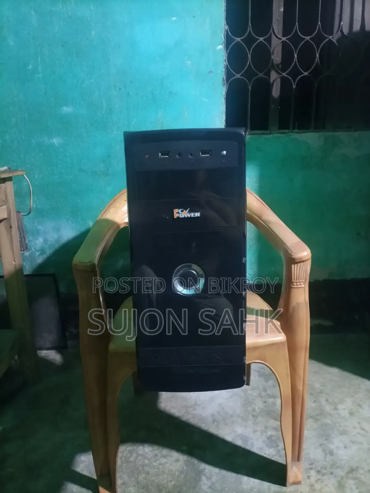 Desktop Computer 4GB Intel Core i3 SSD 128GB