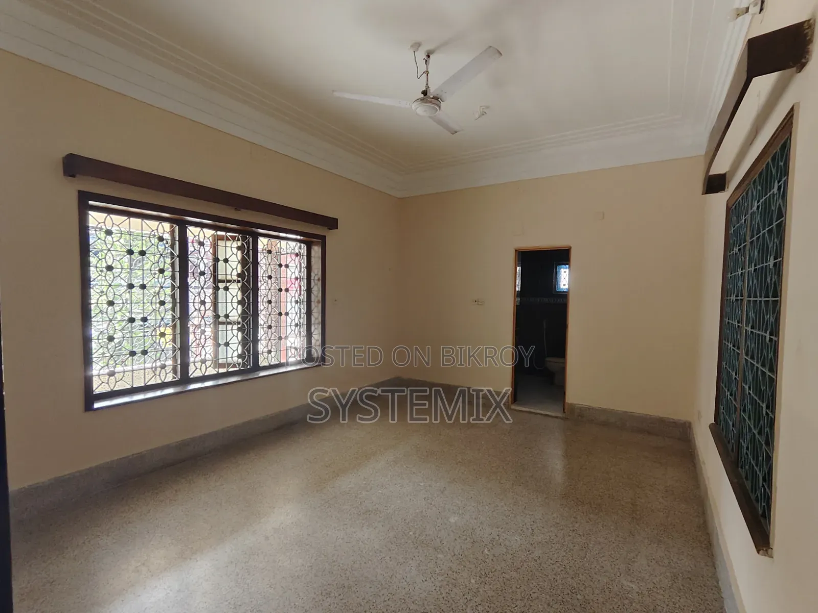 Luxurious Commercial/Corporate Building Rent Advertisement