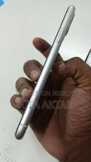 অ্যাপল আইফোন ১১ ১২৮ জিবি হোয়াইট