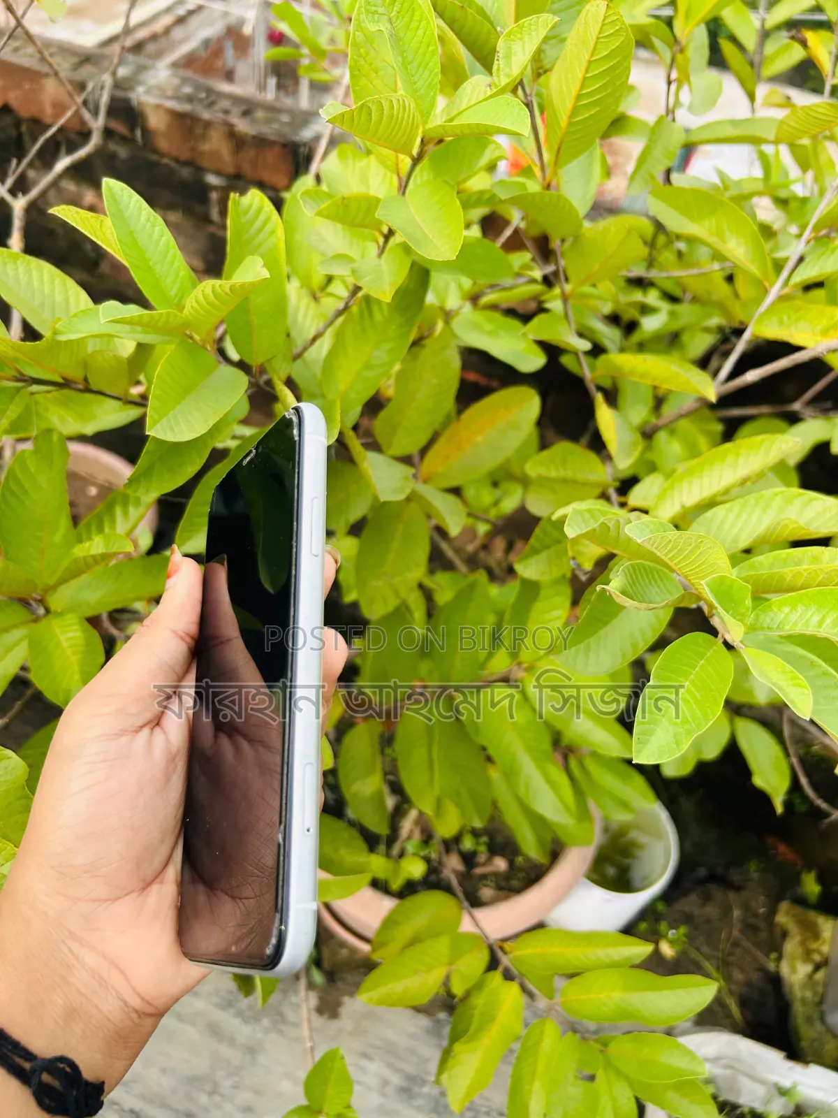 অ্যাপল আইফোন এক্সআর ৬৪ জিবি হোয়াইট