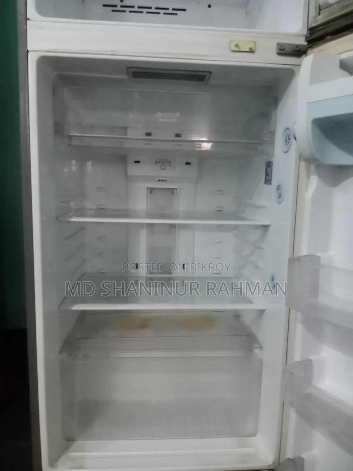 LG. ফ্রিজ টা বিক্রয় করা হবে