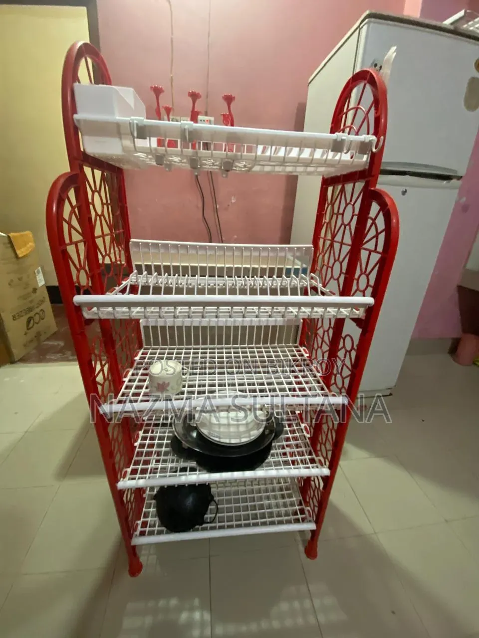 A kitchen rack will be sold