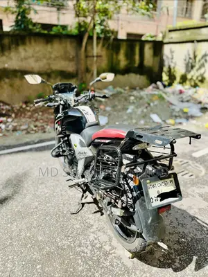 টিভিএস আপাচে আরটিআর ১৬০ ৪ভি ২০২২ ব্ল্যাক