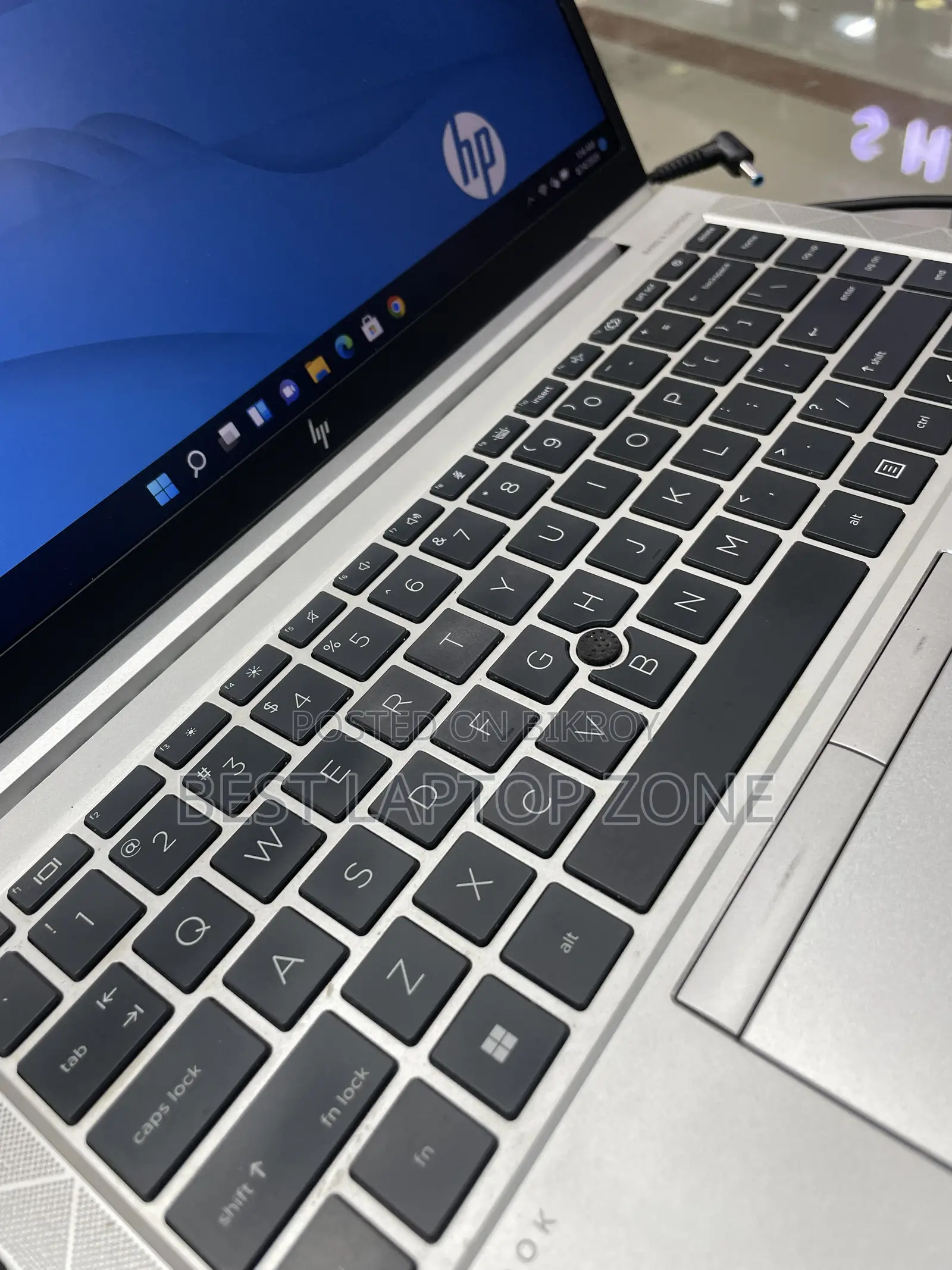 Laptop HP 15-dw3031 16GB Intel Core i7 SSD 512GB