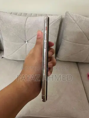 অ্যাপল আইফোন ১১ প্রো ২৫৬ জিবি সিলভার