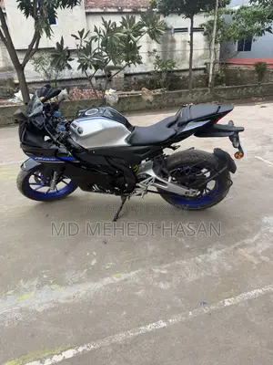 নিউ ইয়ামাহা আর১৫এম ২০২৬ ব্ল্যাক