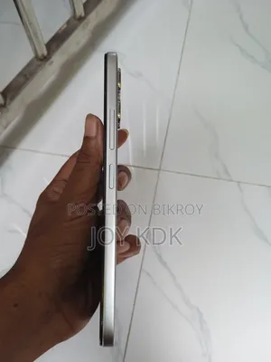 Infinix Smart 20 64 GB Silver