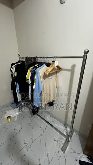 Still Hanger Rack