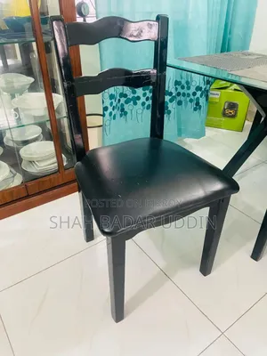 Dining Table OTOBI