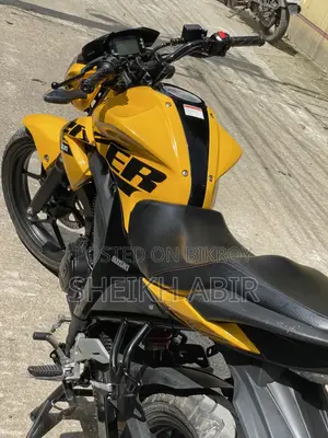 Suzuki Gixxer 2024 Yellow