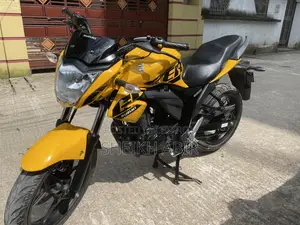 সুজুকি জিক্সার ২০২৪ ইয়েলো
