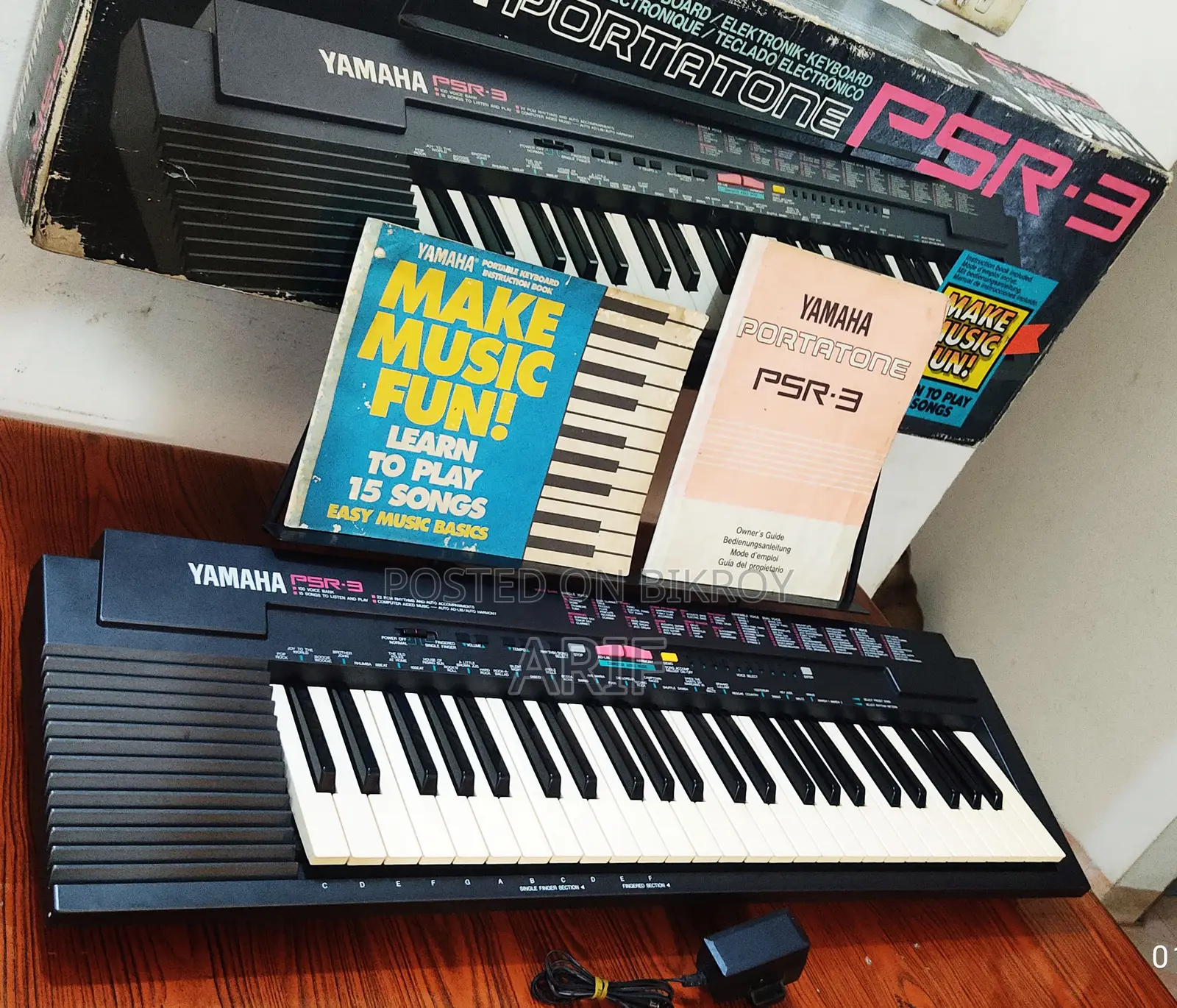 YAMAHA PSR-3 Keyboard (Made in JAPAN)