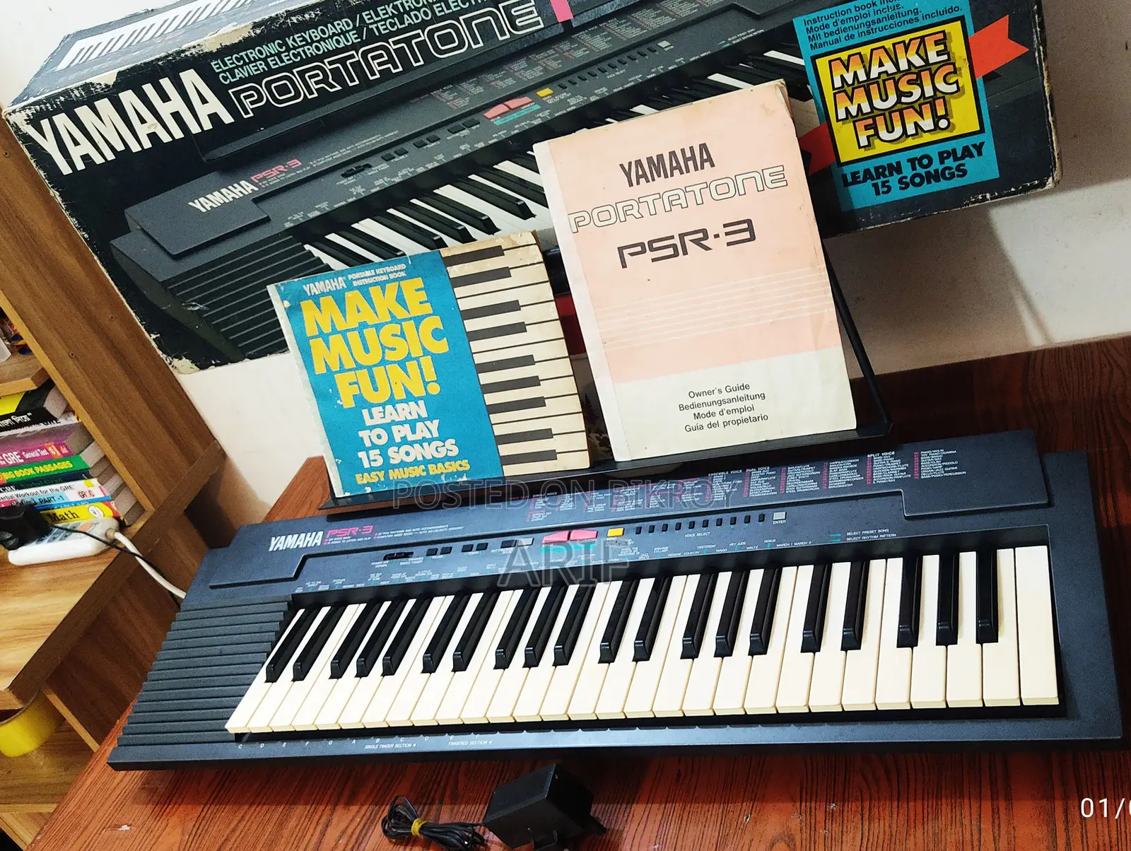 YAMAHA PSR-3 Keyboard (Made in JAPAN)