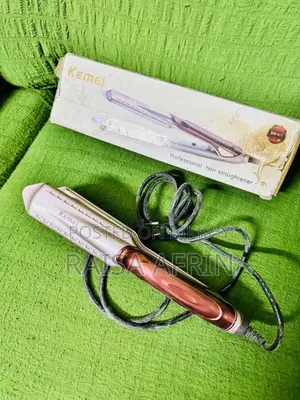 Kemei Professional Hair Straightener