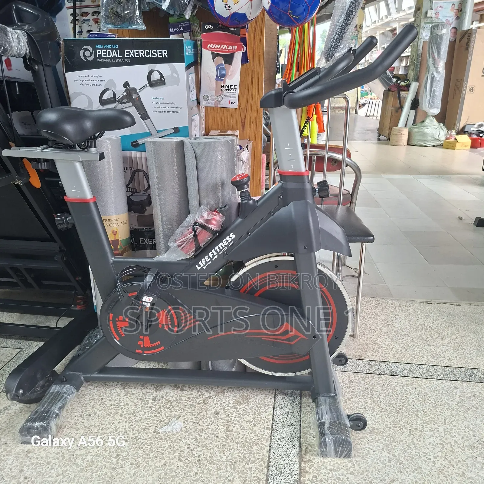 Spinners Bike Life Fitness