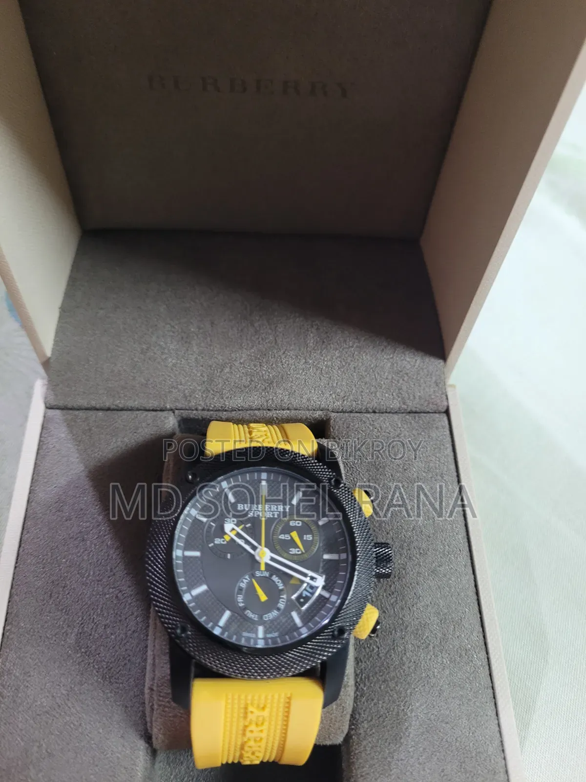 Want to sell a watch, brought from Kuwait. Brand new.