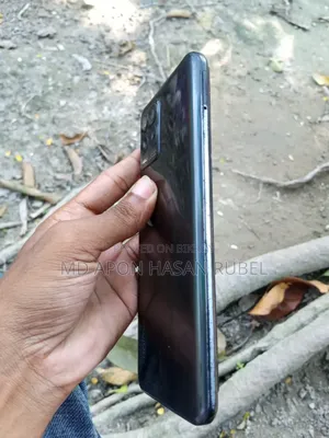 রিয়েলমি ৮ ৫জি ১২৮ জিবি কালো
