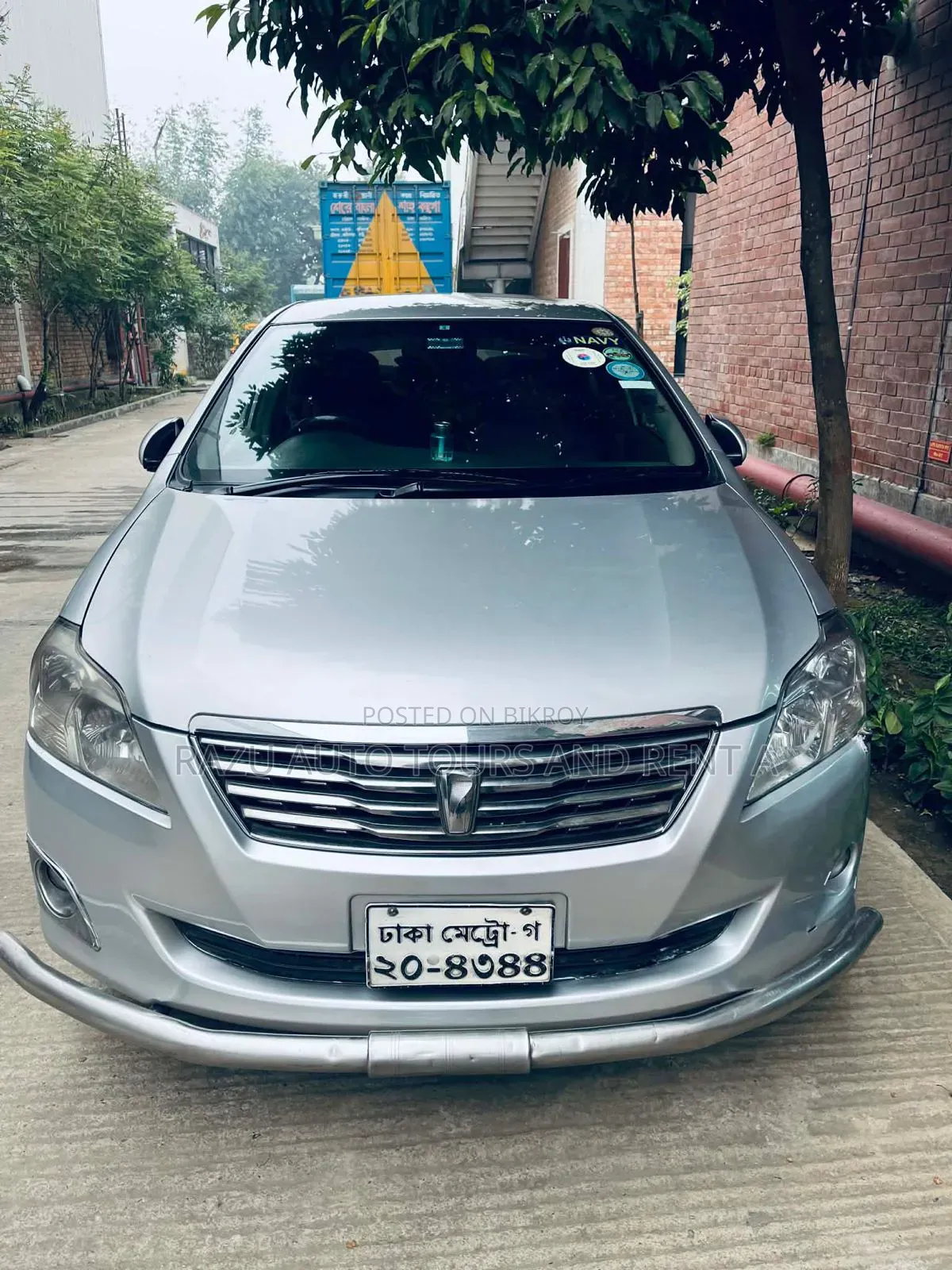 ভাড়ার জন্য প্রিমিয়াম কার