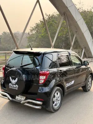 টয়োটা রাশ ২০০৬ কালো