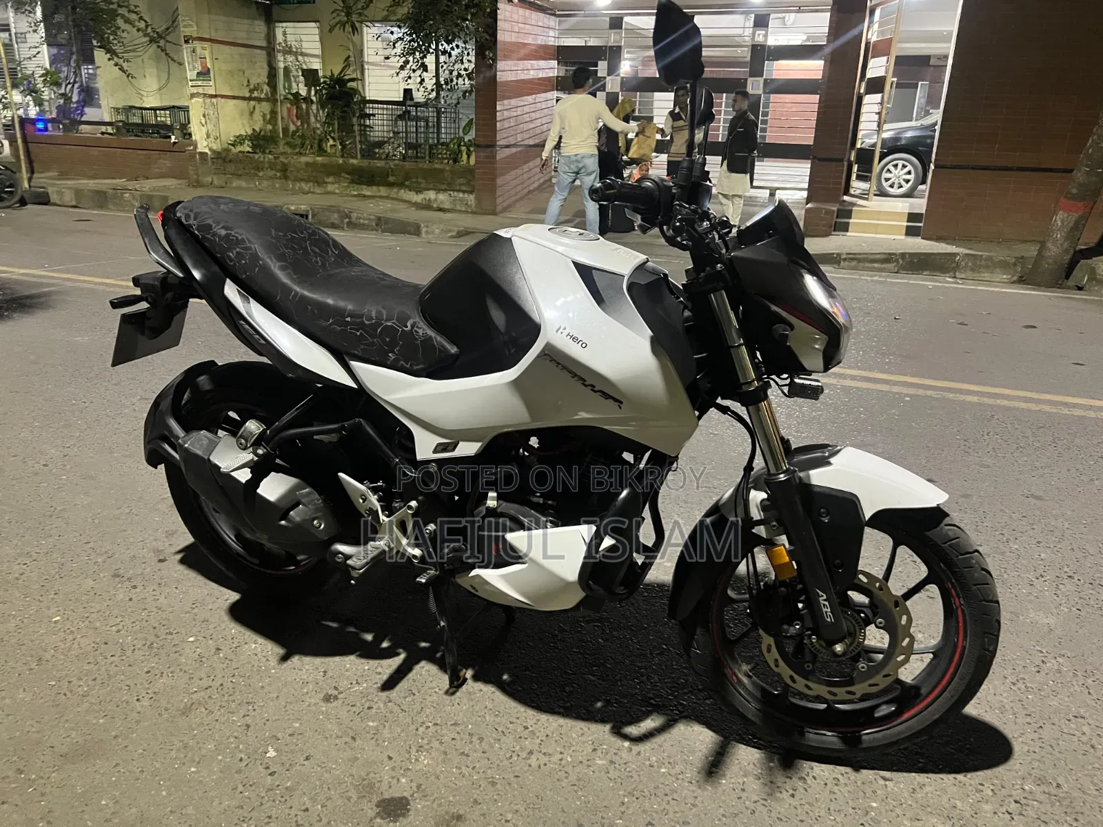 হিরো থ্রিলার ১৬০আর রিফ্রেশ ২০২৩ সাদা