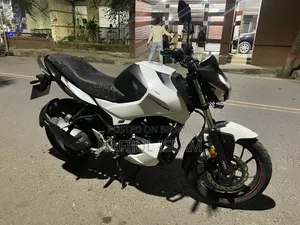 হিরো থ্রিলার ১৬০আর রিফ্রেশ ২০২৩ সাদা