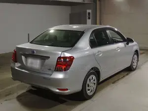 Toyota Axio 2021 Silver