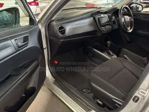 Toyota Axio 2021 Silver