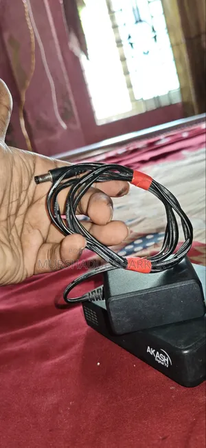 Akas Setup Box+remote+cable