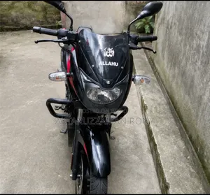 বাজাজ পালসার ১৫০ ২০২২ কালো