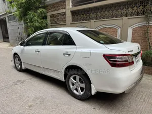 Toyota Premio 2013 Pearl