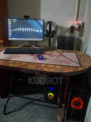 Desktop Computer 16GB AMD Ryzen 5 SSD 256GB