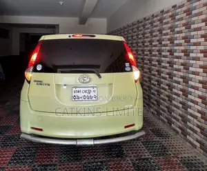 Toyota Passo Sette 1.5 Four Wheel Drive 2009 Yellow