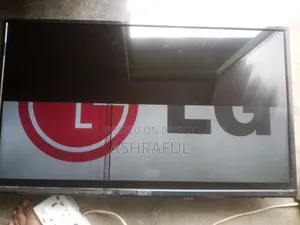 ডিসপ্লে অর্ধেক আসে আর অর্ধেক আসে না