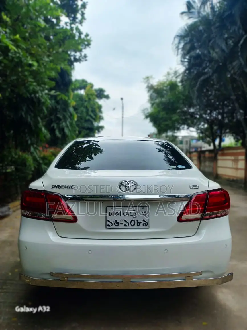 টয়োটা প্রিমিও ১.৫ এফডব্লিউডি ২০১৭ পার্ল