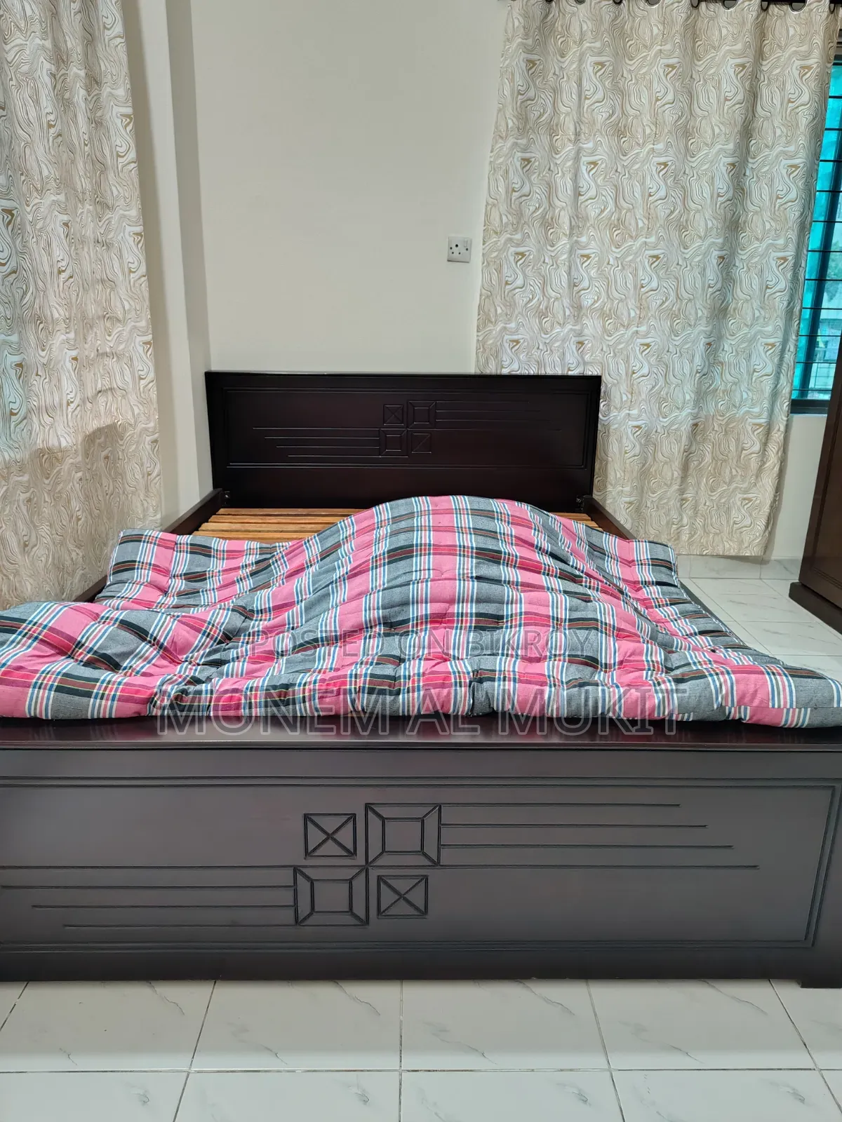 একদম নতুন MDF বেড ৫×৭ ফুট | জুলাই ২০২৬-এ কেনা, অব্যবহৃত