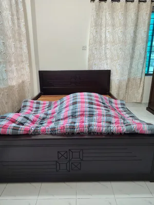 একদম নতুন MDF বেড ৫×৭ ফুট | জুলাই ২০২৬-এ কেনা, অব্যবহৃত