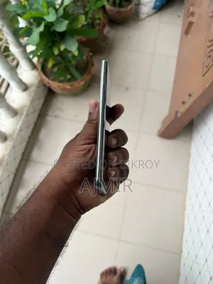 অপ্পো রেনো ২৫৬ জিবি