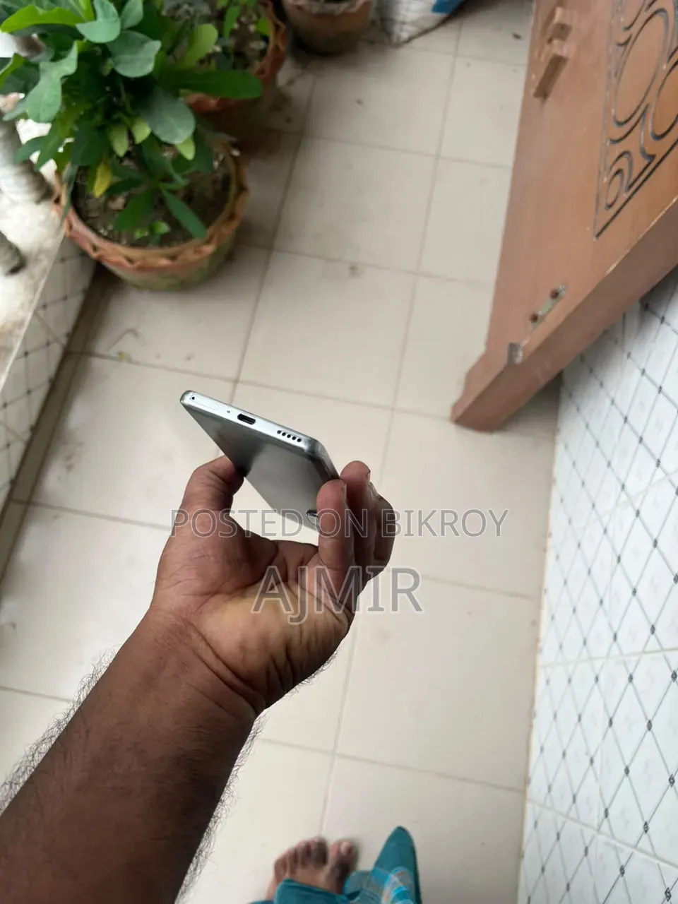 অপ্পো রেনো ২৫৬ জিবি