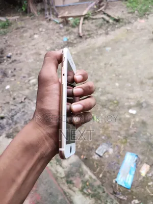 অ্যাপল আইফোন ৬এস ৬৪ জিবি পিংক