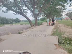 Six decimals of land for sale