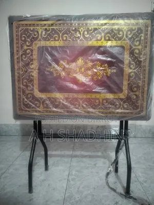 Folding Table (Reading / Restaurant)