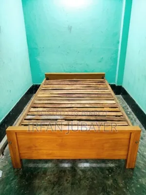 ক্যারাসিন কাঠের খাট