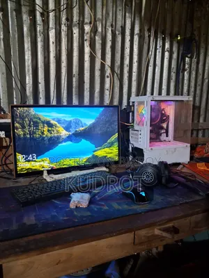 Desktop Computer 16GB AMD Ryzen 5 SSD 250GB