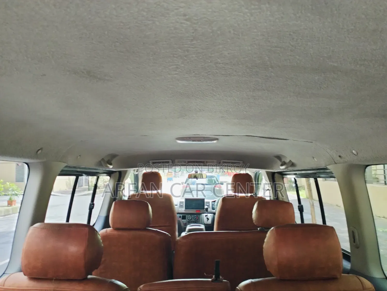 Toyota Grand HiAce 2000 Silver