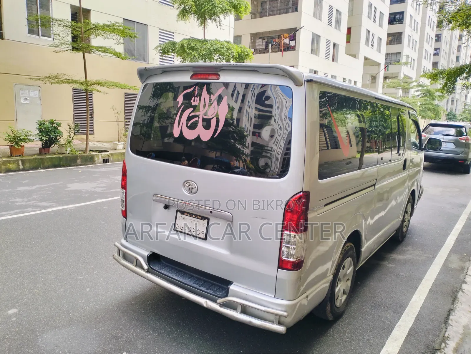 Toyota Grand HiAce 2000 Silver