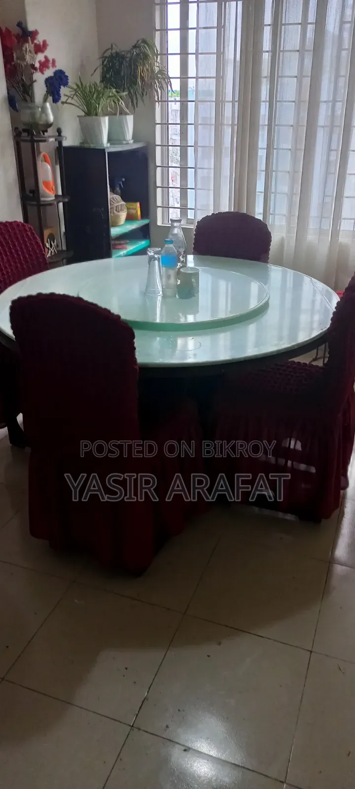 গোল ডাইনিং টেবিল বিক্রির জন্য