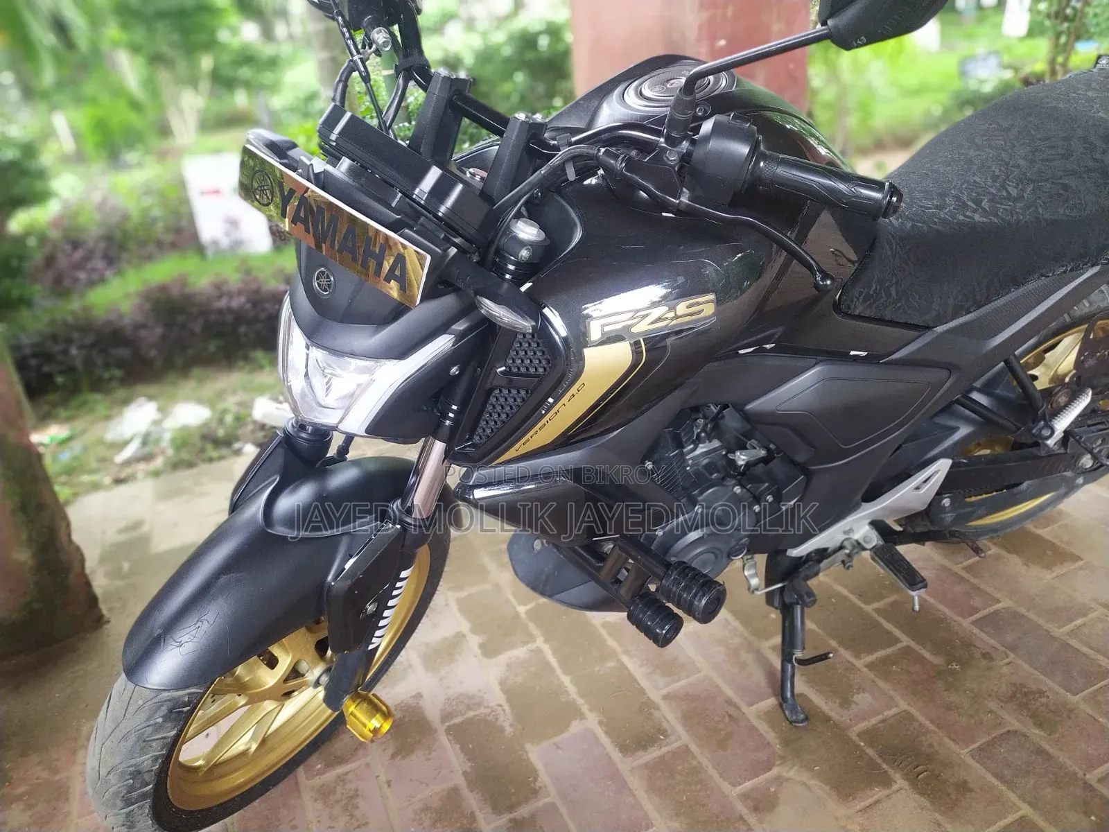ইয়ামাহা এফজেডএস ভি৪ ২০২৩ ব্ল্যাক