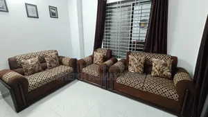 সোফা বিক্রয় হইবে